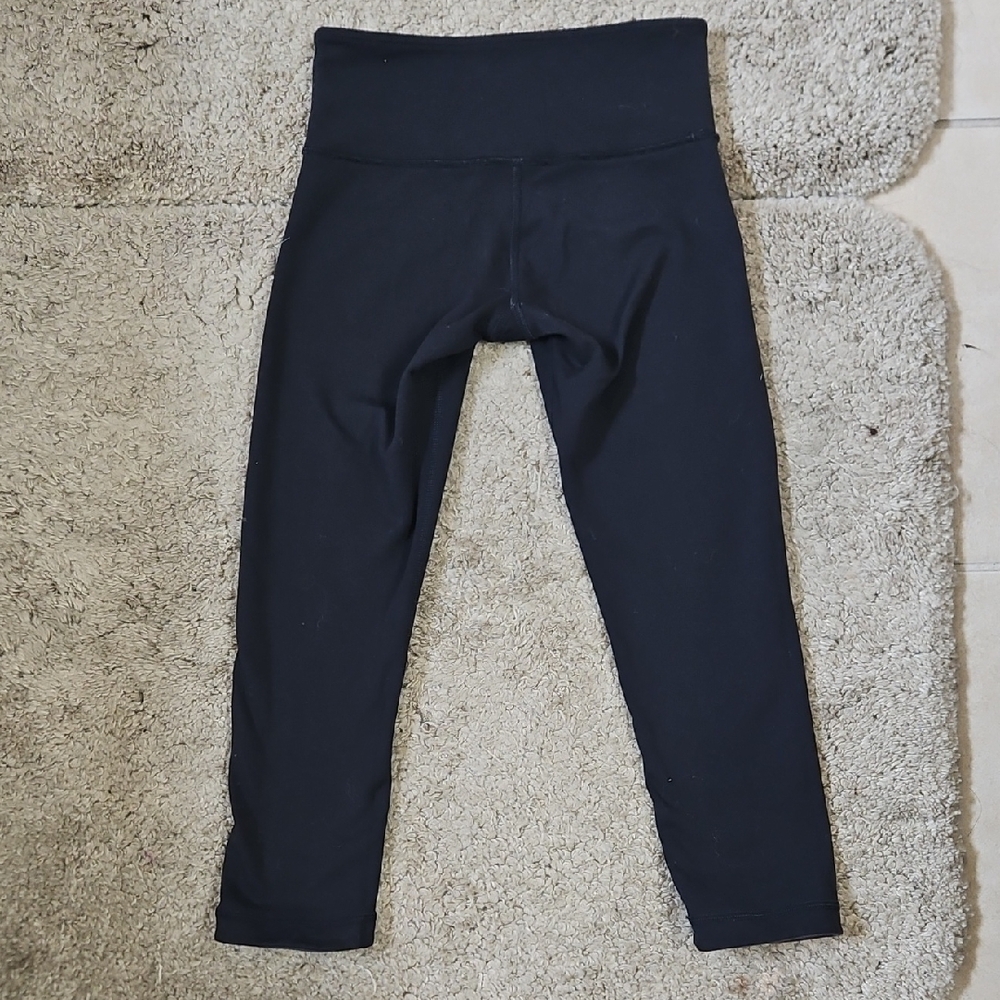 Lululemon Wunder Under Crop Reversible Black to Grey - Picture 8 of 8